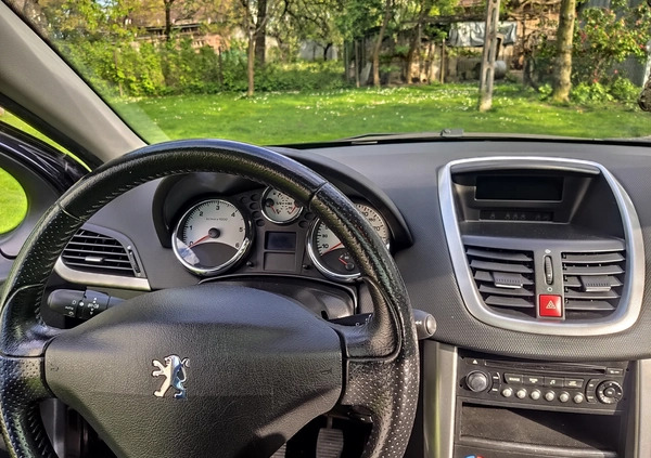 Peugeot 207 cena 9500 przebieg: 227000, rok produkcji 2007 z Krosno małe 121